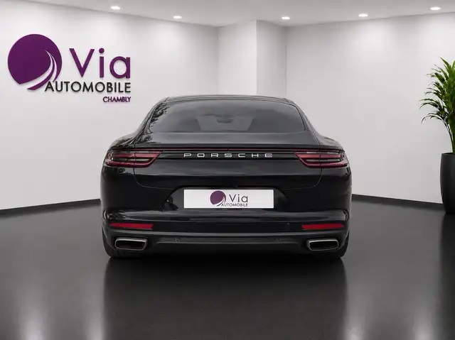 Porsche Panamera view 7