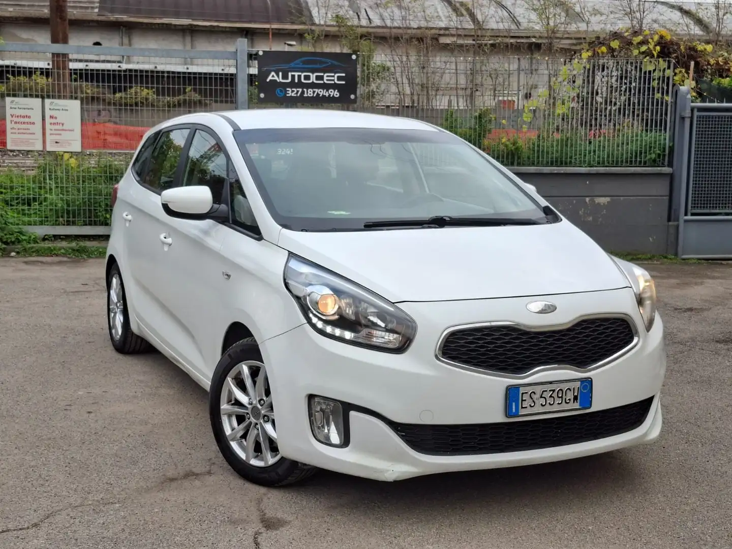 Kia Carens Carens IV 2013 1.7 crdi Cool 115cv 7posti Bianco - 1