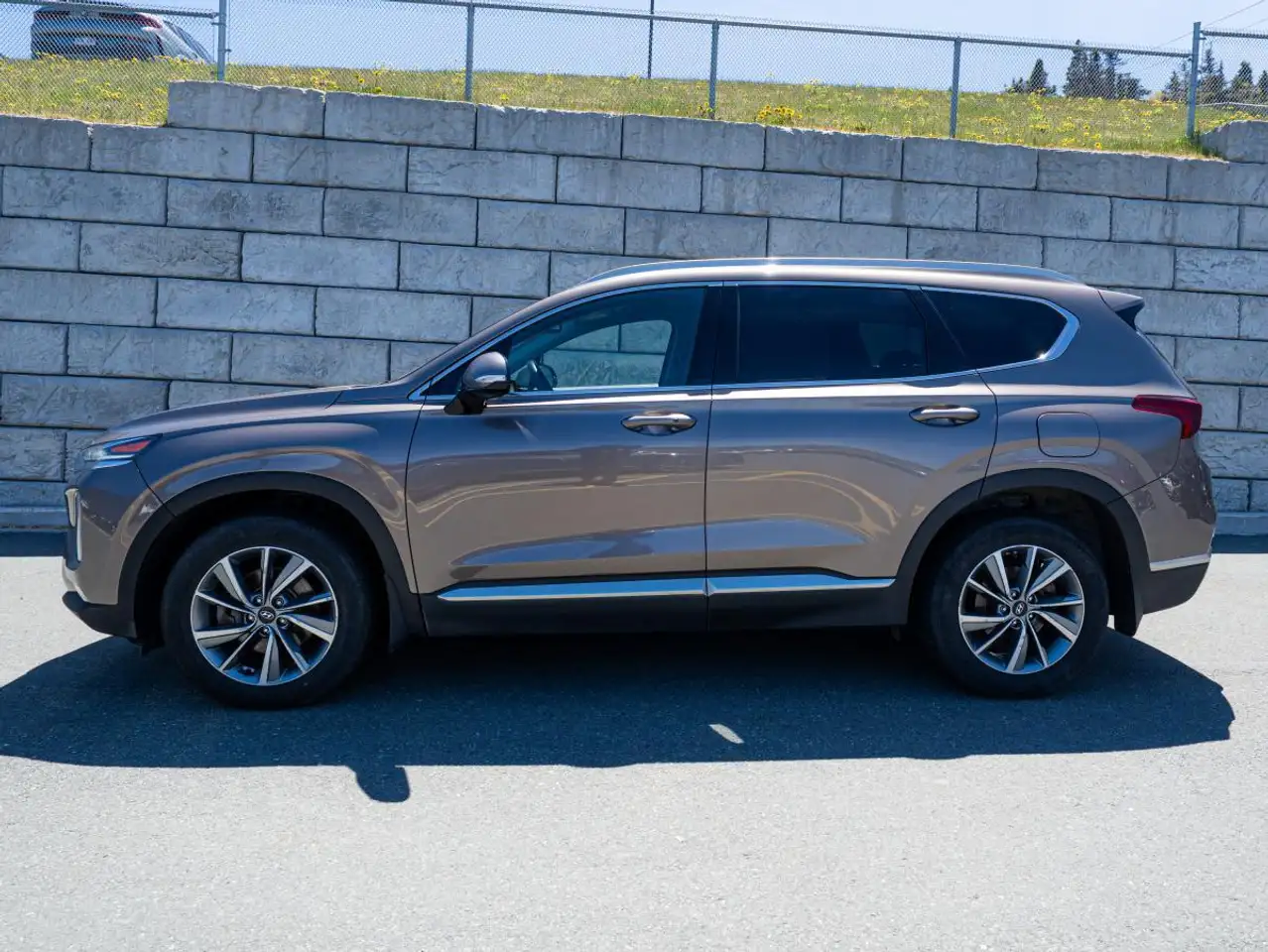 Hyundai SANTA FE photo Hyundai SANTA FE