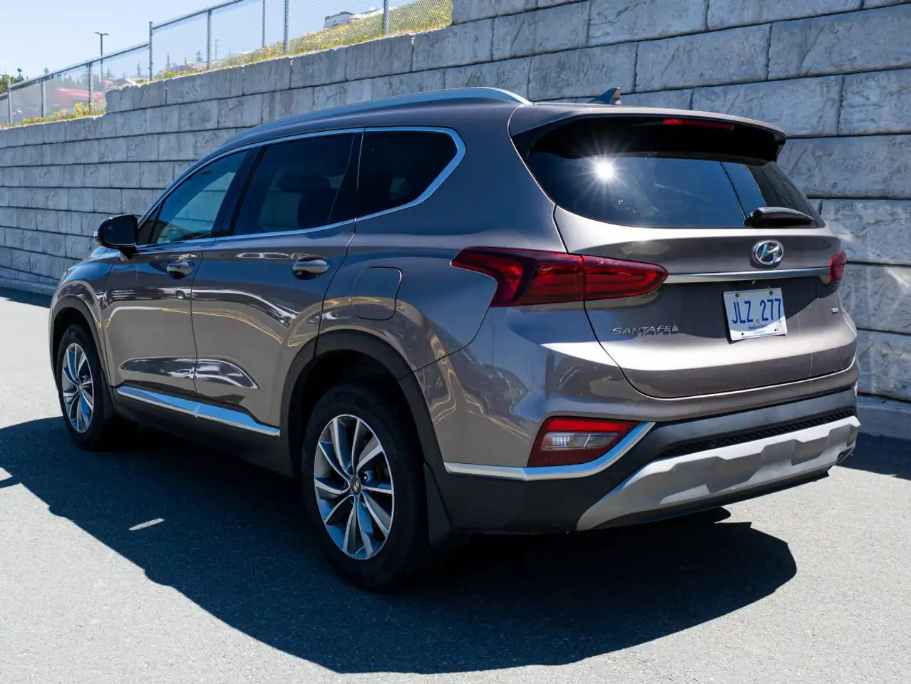 Hyundai SANTA FE photo Hyundai SANTA FE