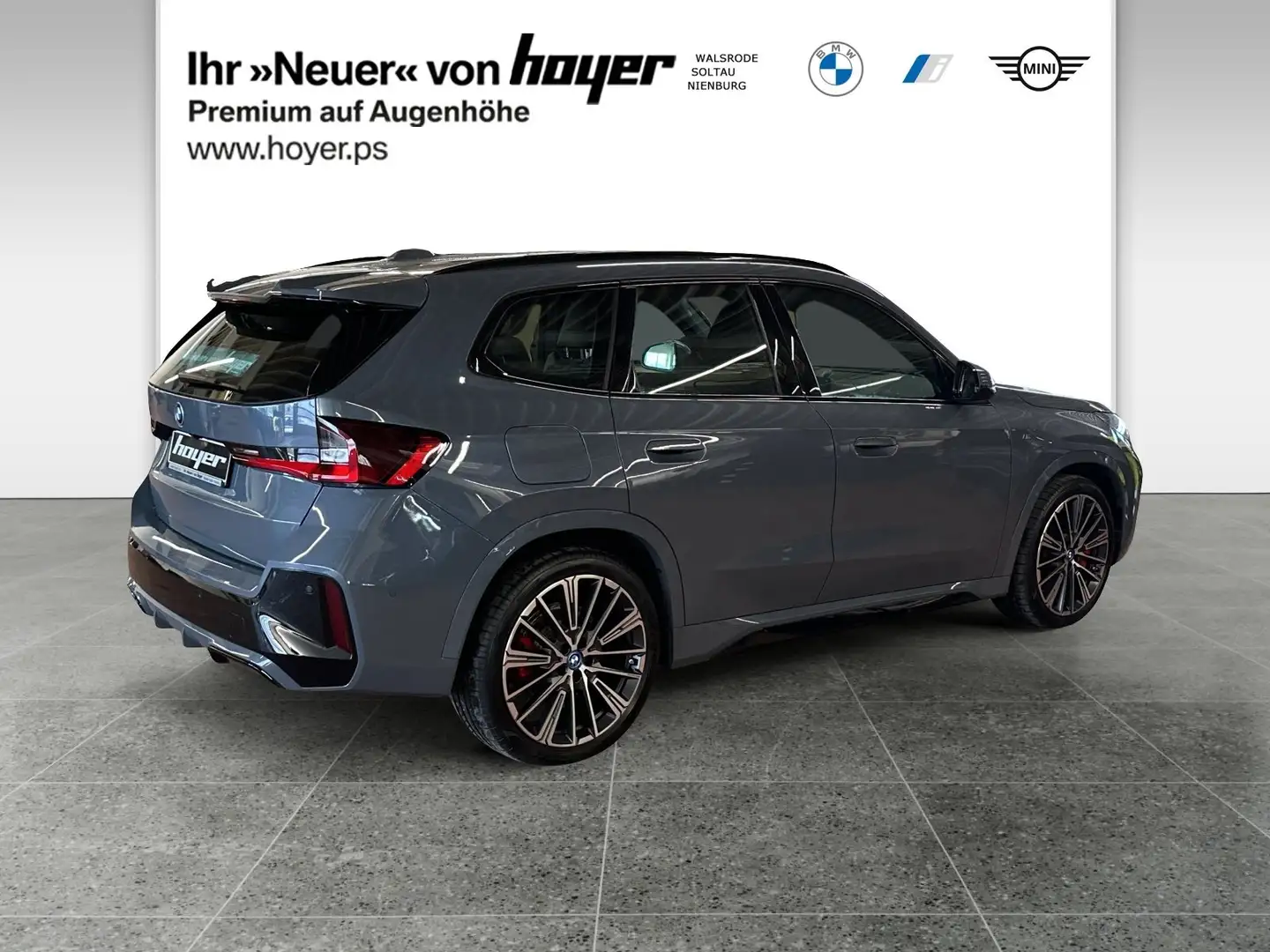 BMW iX1 xDrive30 M-Sportpaket Shz LED HK Grau - 2