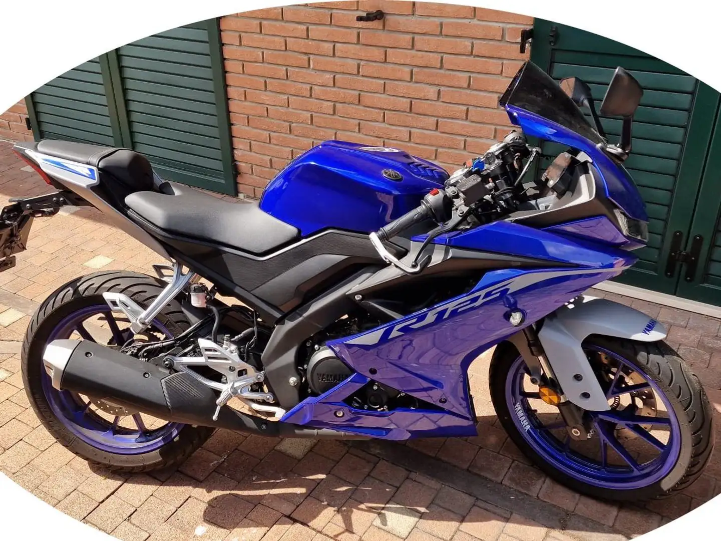 Yamaha YZF-R125 Albastru - 2