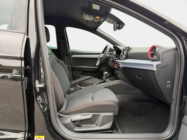 SEAT Ibiza view 13