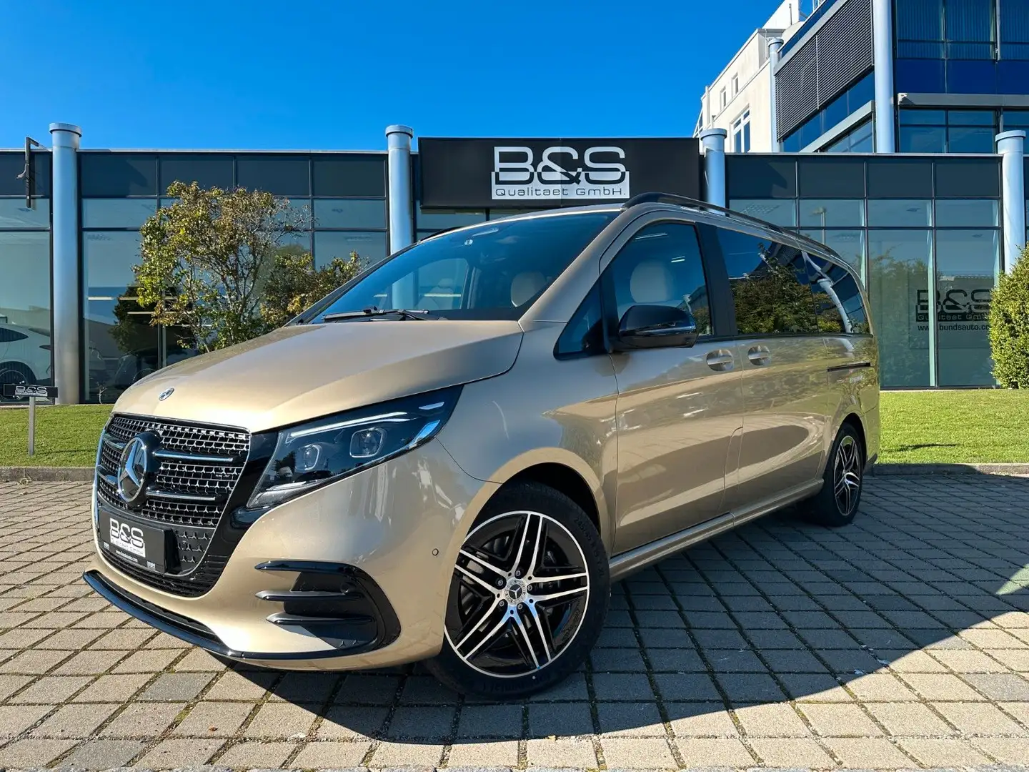 Mercedes-Benz V 300 V300d 4MATIC EXCLUSIVE lang DISTR,PANO,BURM,LUFT Oro - 1