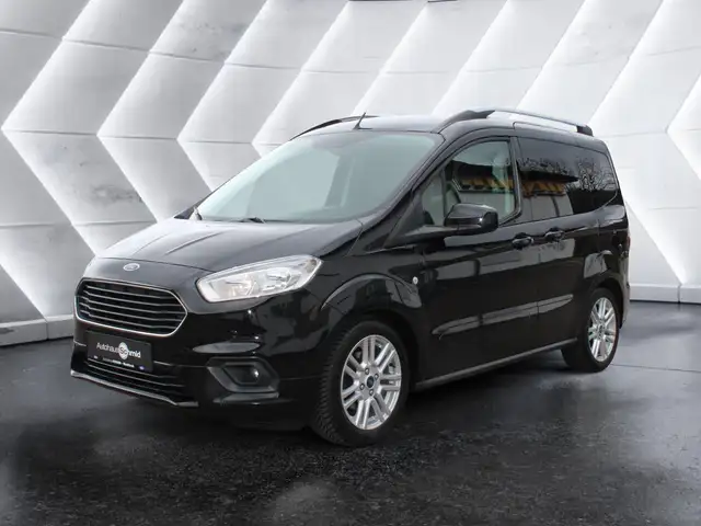 Ford Tourneo Courier Titanium - Navi - Winterpaket