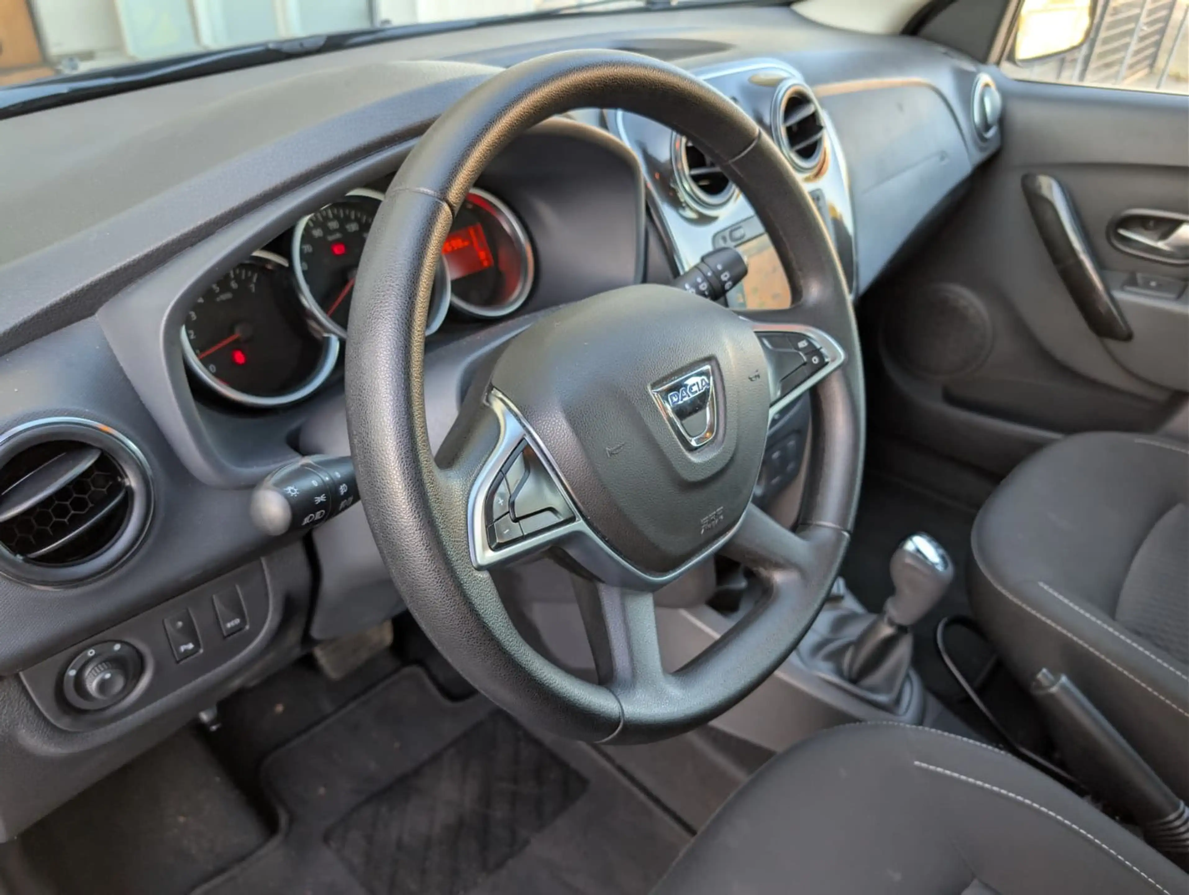 Dacia Logan MCV 0.9 TCe 90 Easy-R  Comfort — photo 12