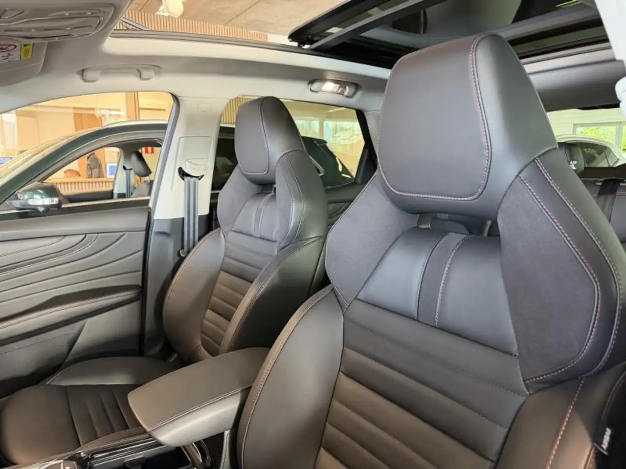 MG EHS 1.5 T-GDI Plug in Hybride Luxury FL FULL OPTION!, миниатюра 12