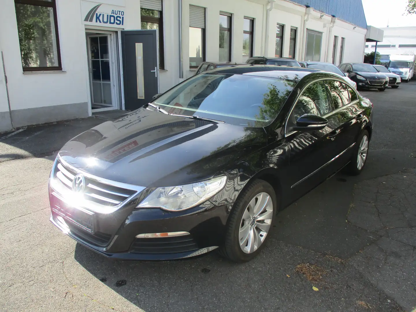 Volkswagen Passat CC Basis crna - 1