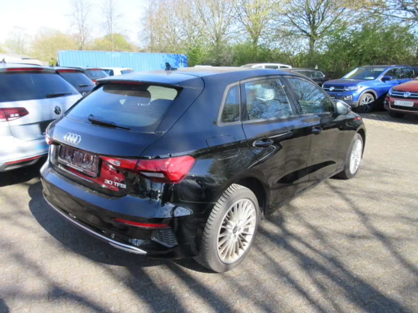 Audi A3 Sportback Advanced 1.0 TFSI KLIMA GJR ALU APS SITZ Schwarz - 2