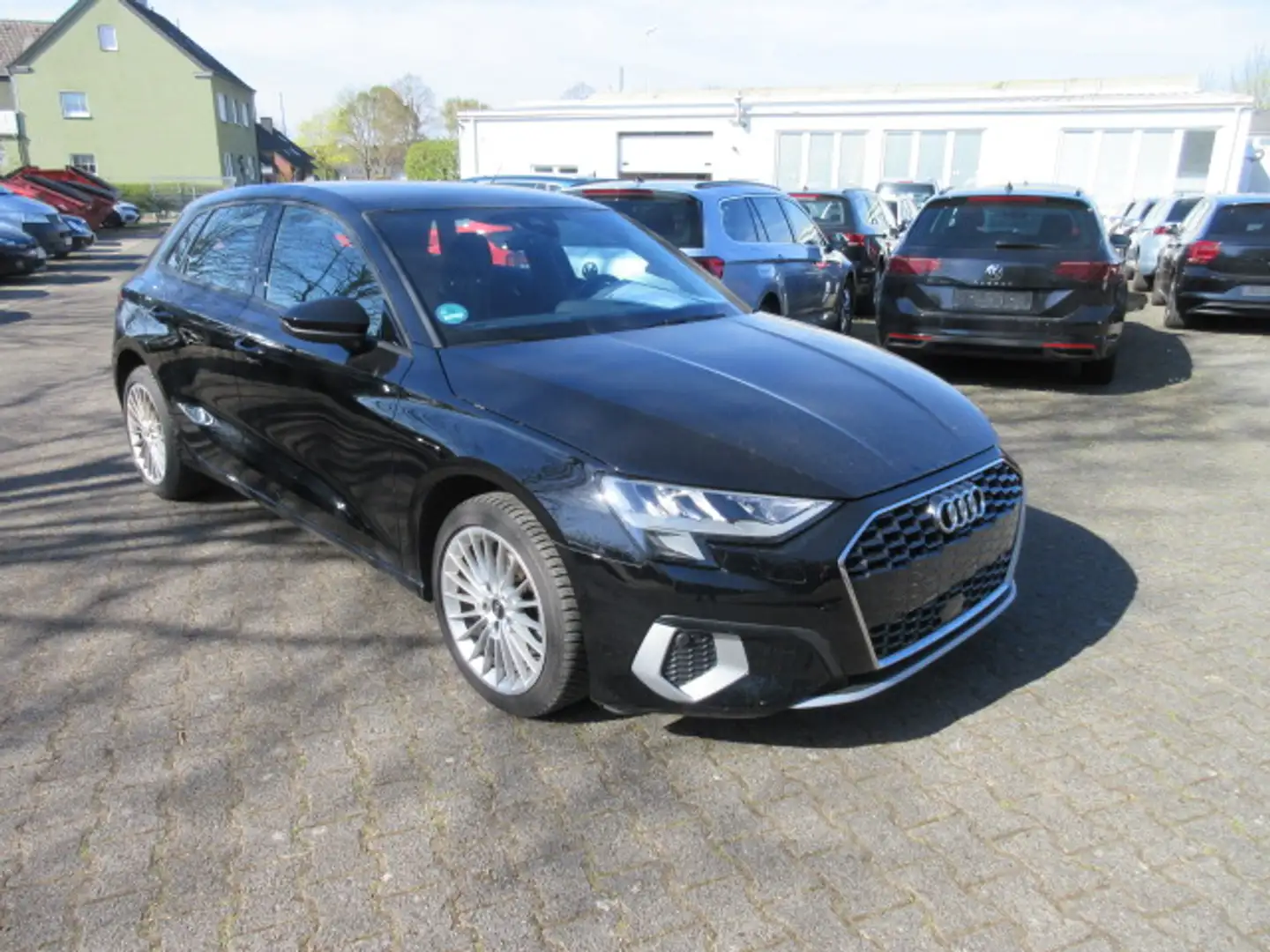 Audi A3 Sportback Advanced 1.0 TFSI KLIMA GJR ALU APS SITZ Schwarz - 1