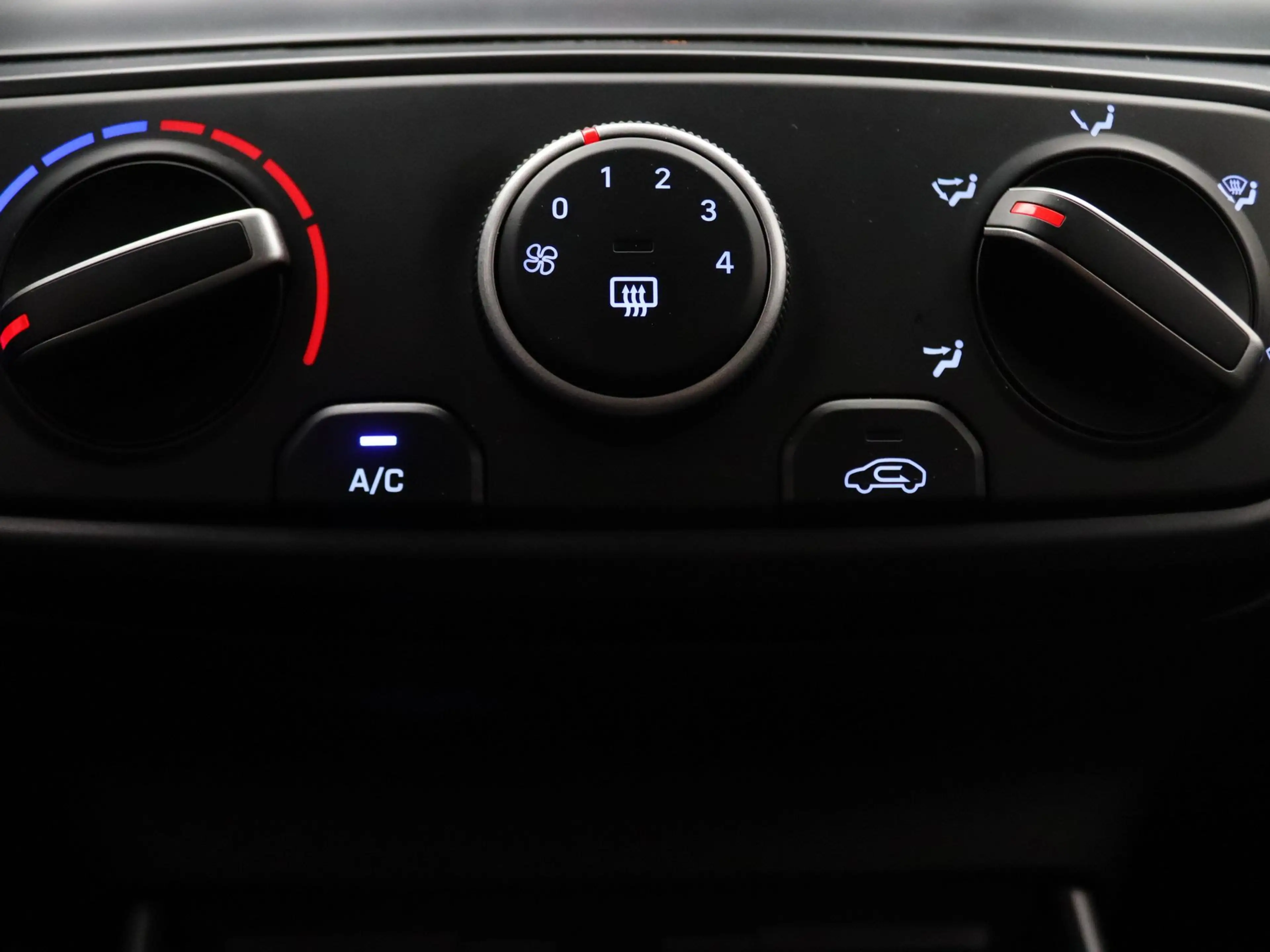 Hyundai i20 100pk T-GDI Comfort Smart Apple Carplay/Android Au — photo 7