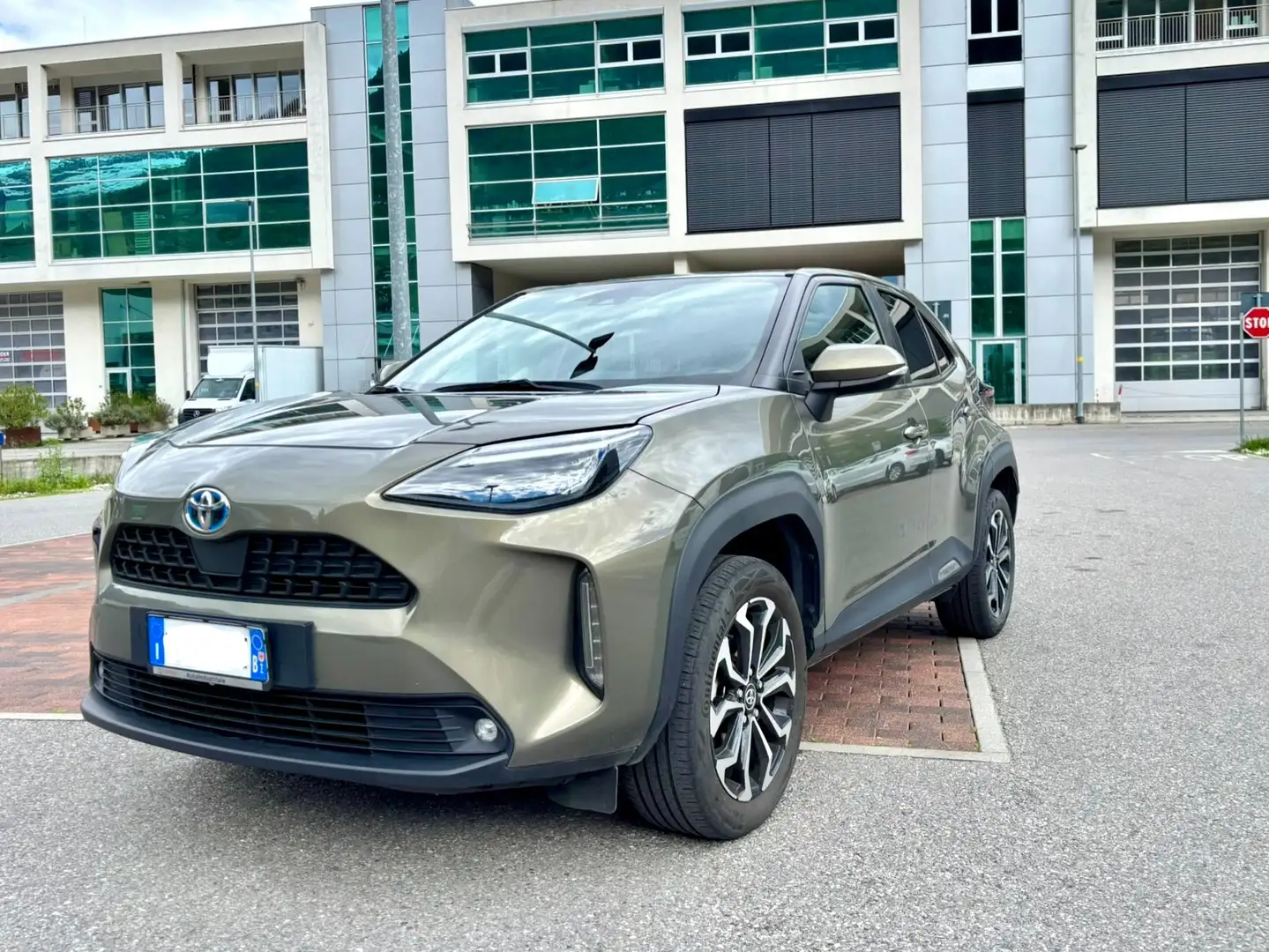 Toyota Yaris Cross Yaris Cross Hybrid AWD-i 4x4 - 1