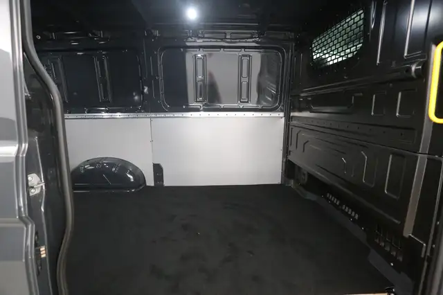 Volkswagen Crafter view 21