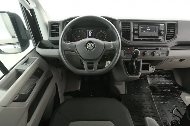 Volkswagen Crafter view 2