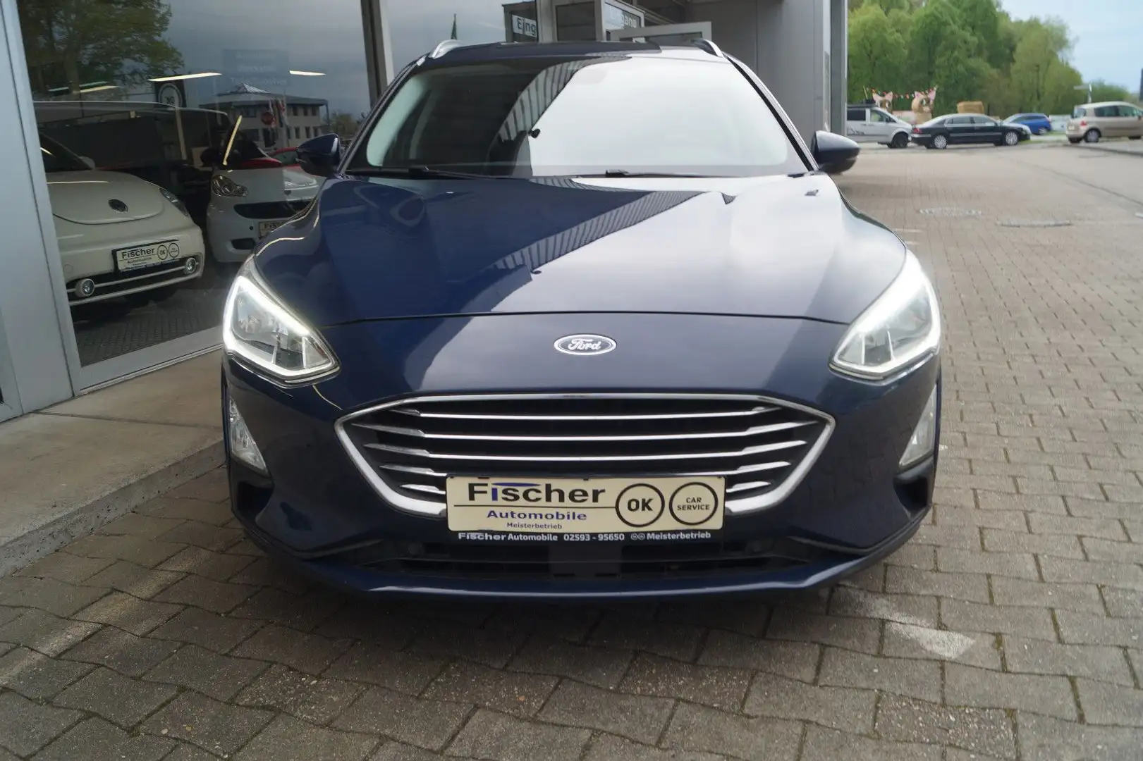 Ford Focus Turnier Titanium*AHK*Klimaauto Blau - 2