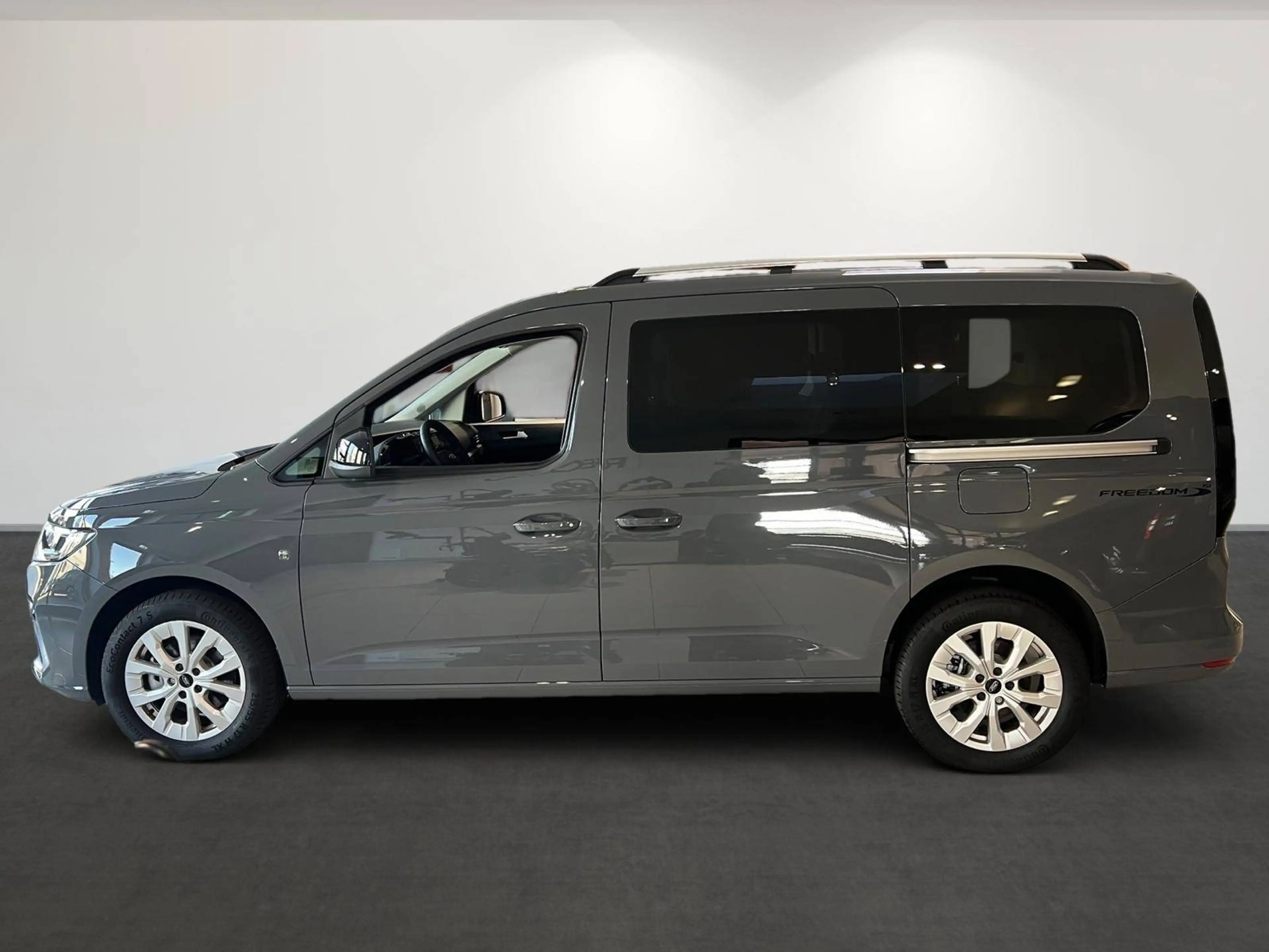 Ford Tourneo Connect Titanium — photo 4