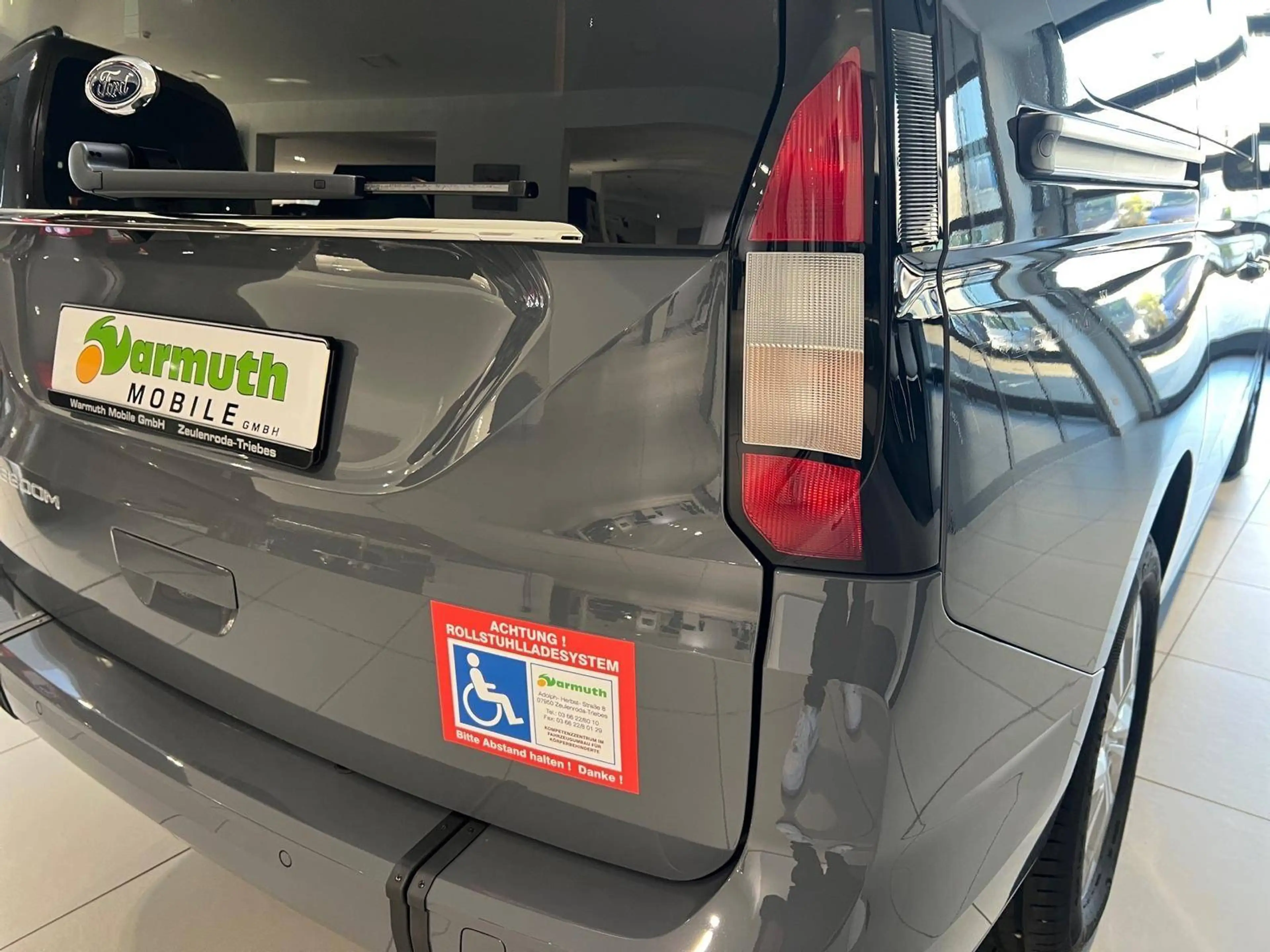 Ford Tourneo Connect Titanium — photo 6