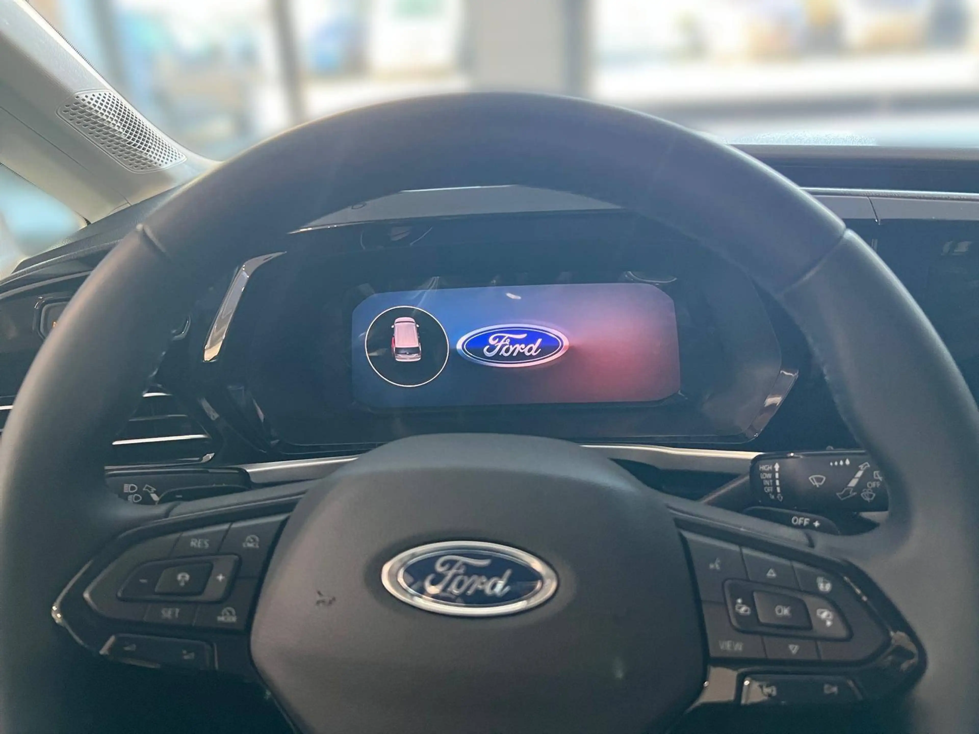 Ford Tourneo Connect Titanium — photo 13