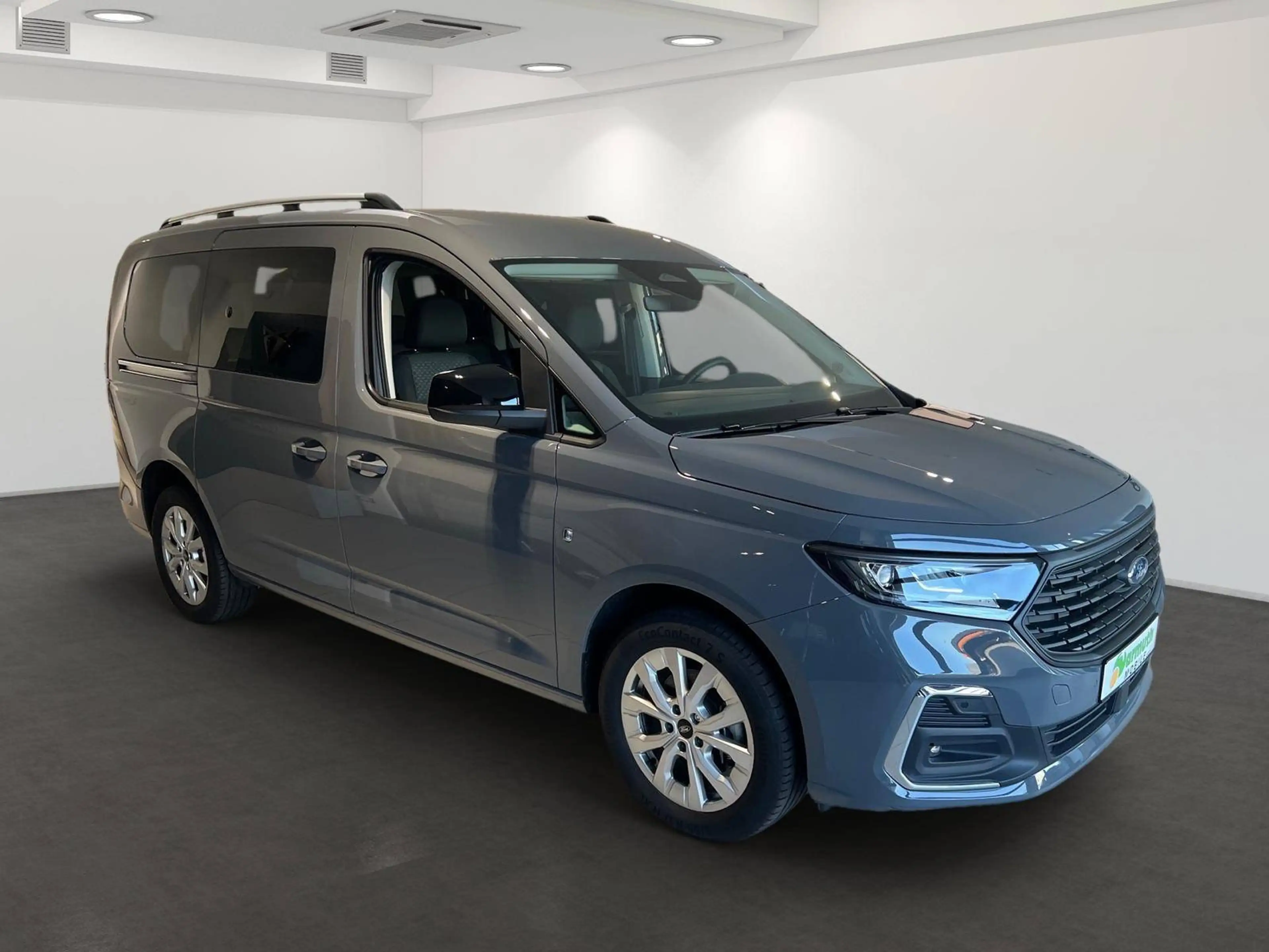 Ford Tourneo Connect Titanium — photo 9