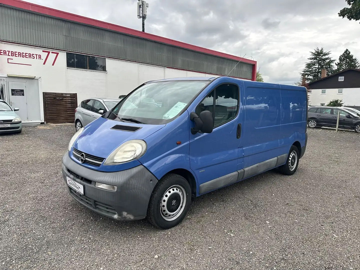 Opel Vivaro Kasten 1.9DTI Lang L2H1 2,9t TÜV KLIMA Blau - 2