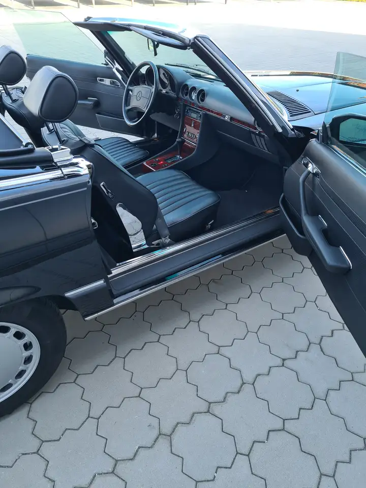 Mercedes-Benz SL 560 R107 Cabrio, foto 11