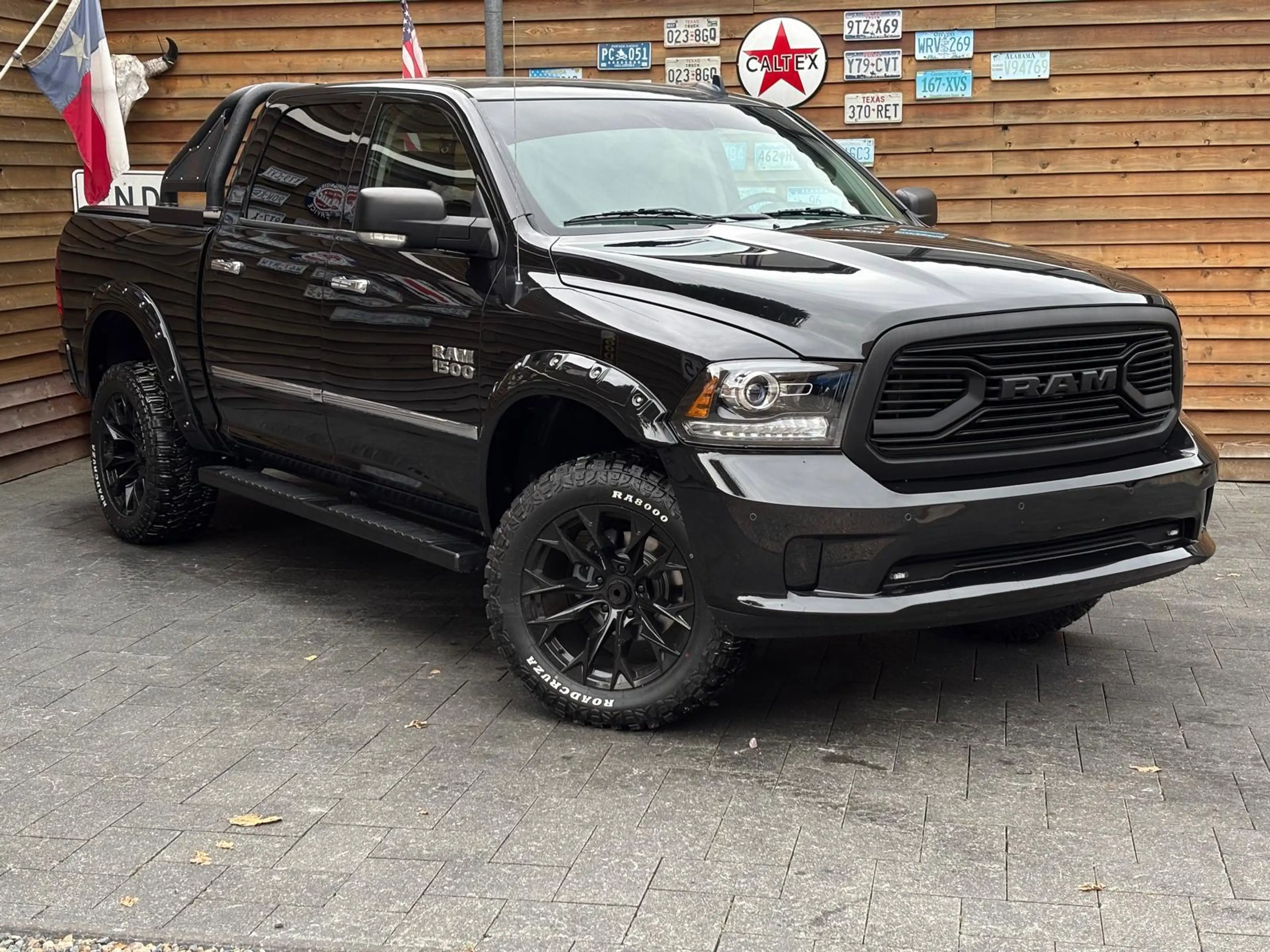 Dodge RAM 1500 5,7L BigHorn Crew Cab LED AHK 4x4 — photo 2