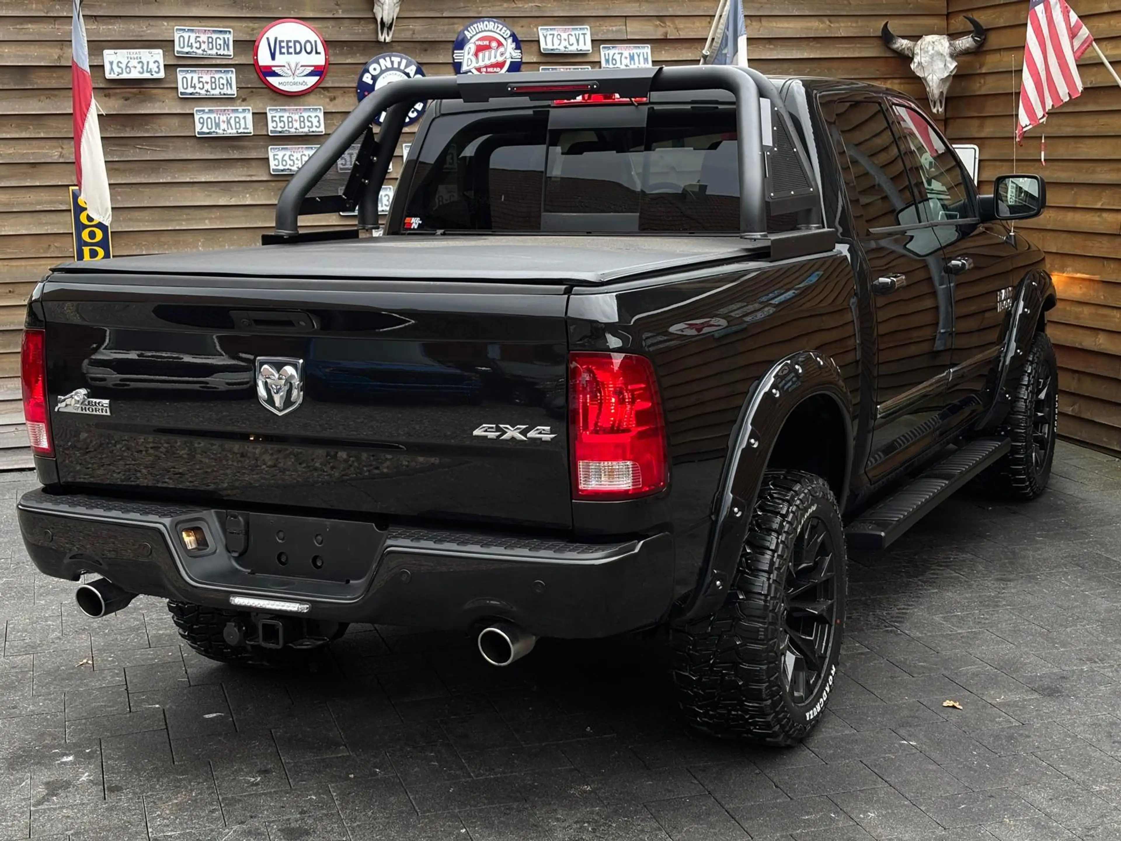 Dodge RAM 1500 5,7L BigHorn Crew Cab LED AHK 4x4 — photo 15