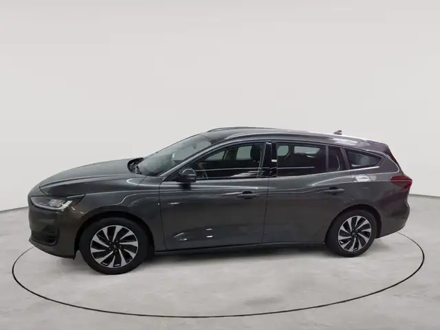 Ford Focus view 6