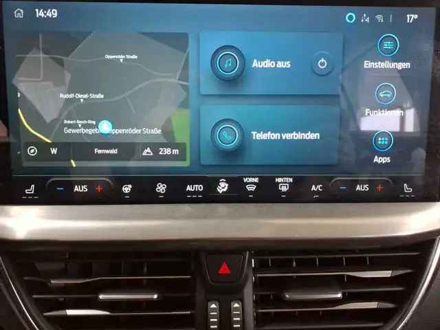 Ford Focus view 12
