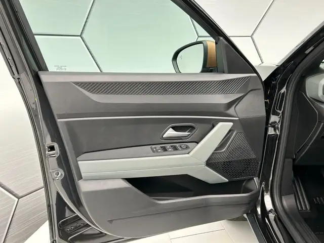 Dacia Duster view 12