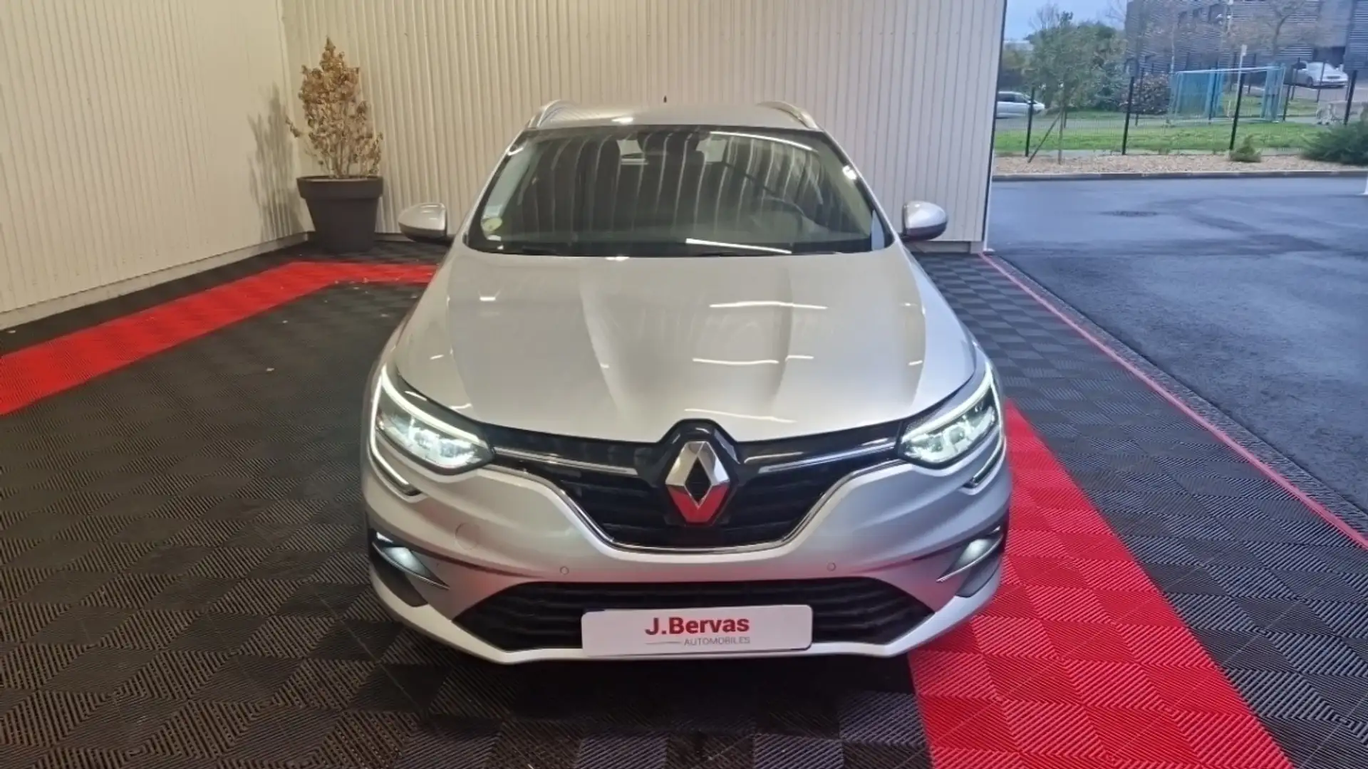 Renault IV blue dci 115 edc - 21n business - 2