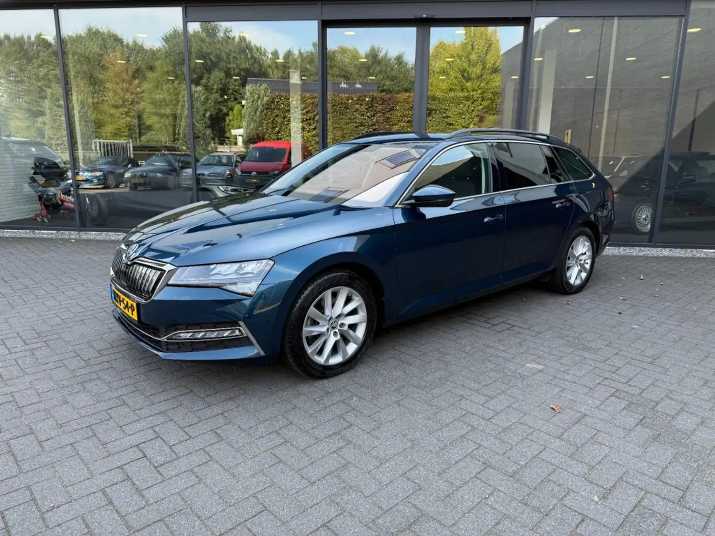 Skoda Superb 1.4 TSI IV Ed. Plus,LED,Memory,Clima,Cruise,Stoelv Blau - 1