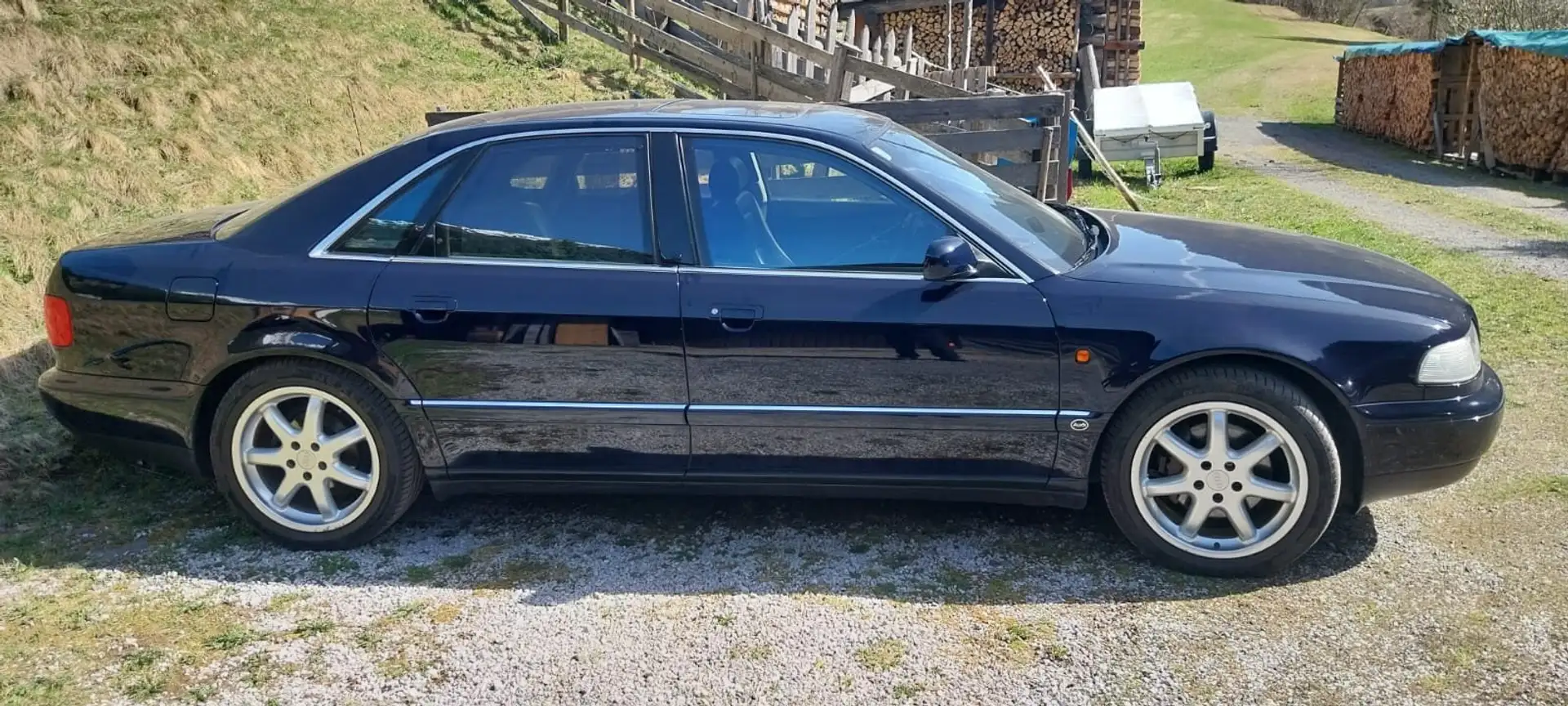 Audi A8 quattro 3,7 Tiptronic Blue - 2