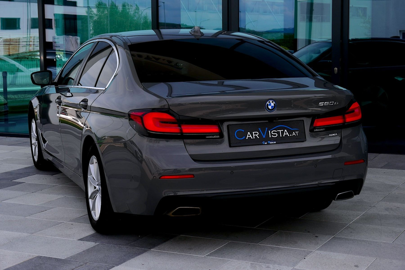 BMW 520 e PHEV Aut. *Live Cockpit & Driving Assistent* — photo 8