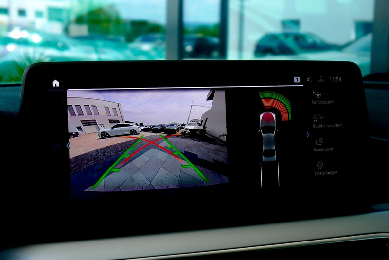 BMW 520 e PHEV Aut. *Live Cockpit & Driving Assistent* — photo 15