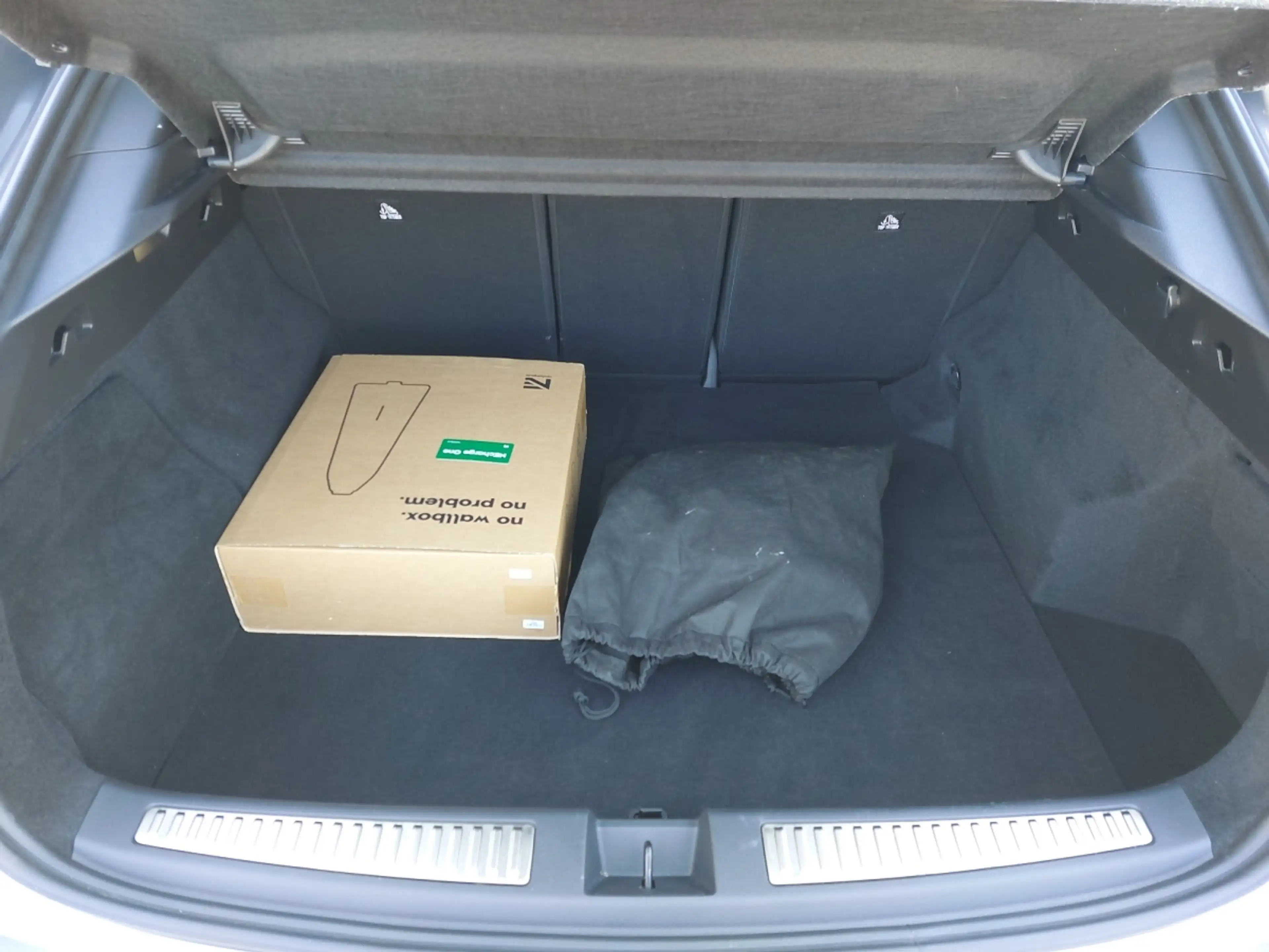Renault Rafale E-Tech PHEV 4x4 300 Atelier Alpine Aut. — photo 12