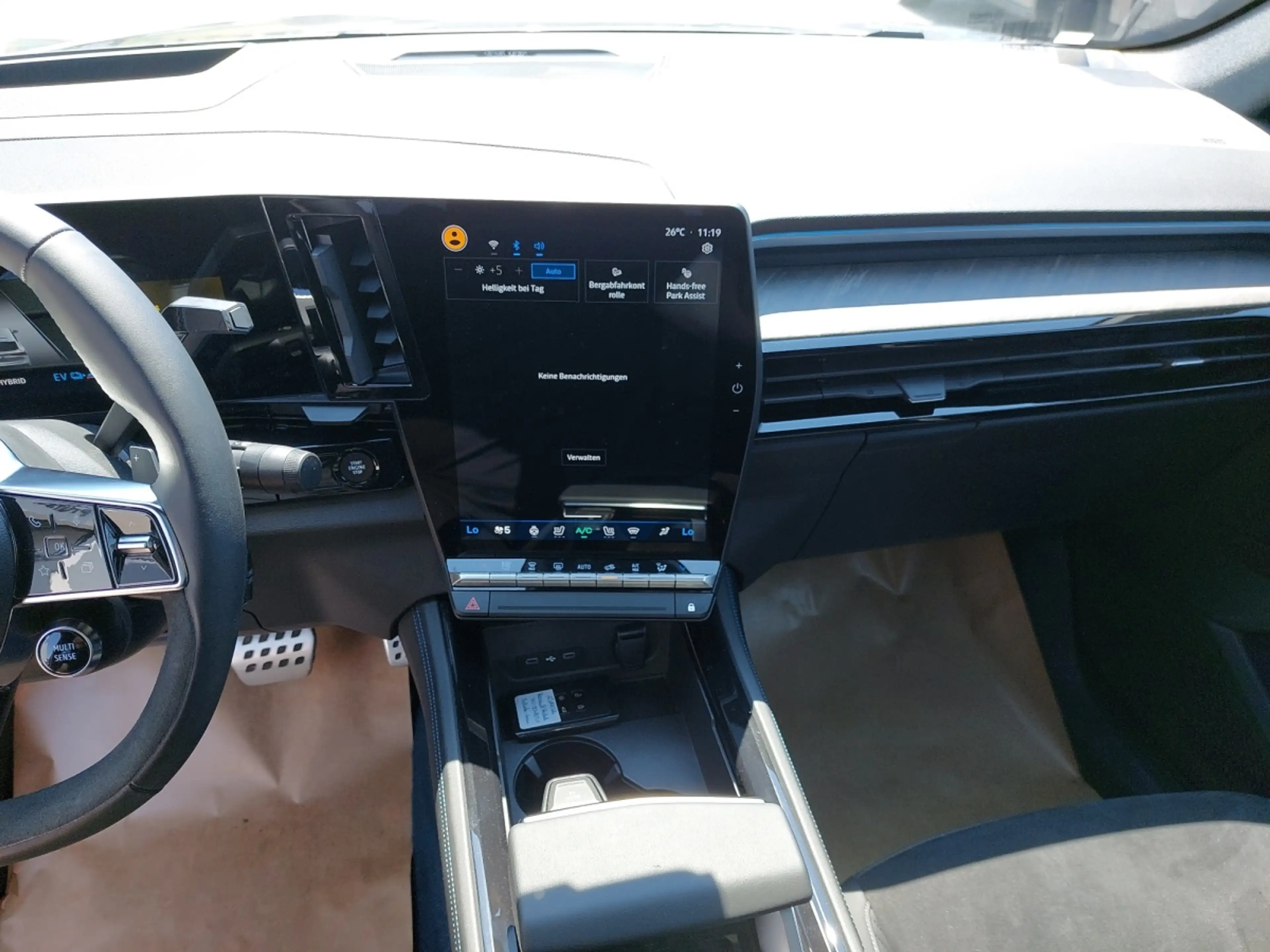 Renault Rafale E-Tech PHEV 4x4 300 Atelier Alpine Aut. — photo 9