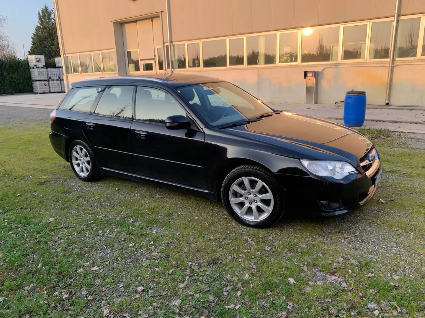 Subaru Legacy Legacy SW 2.0 Black Limited bi-fuel mt Schwarz - 1