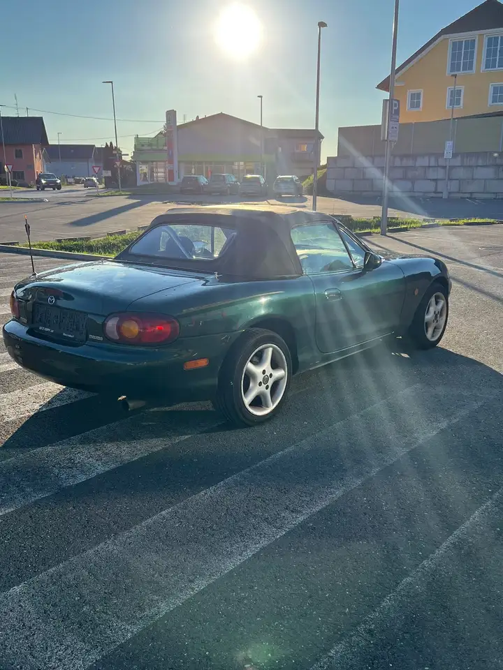 Mazda MX-5 1,6i Hardtop, foto 3