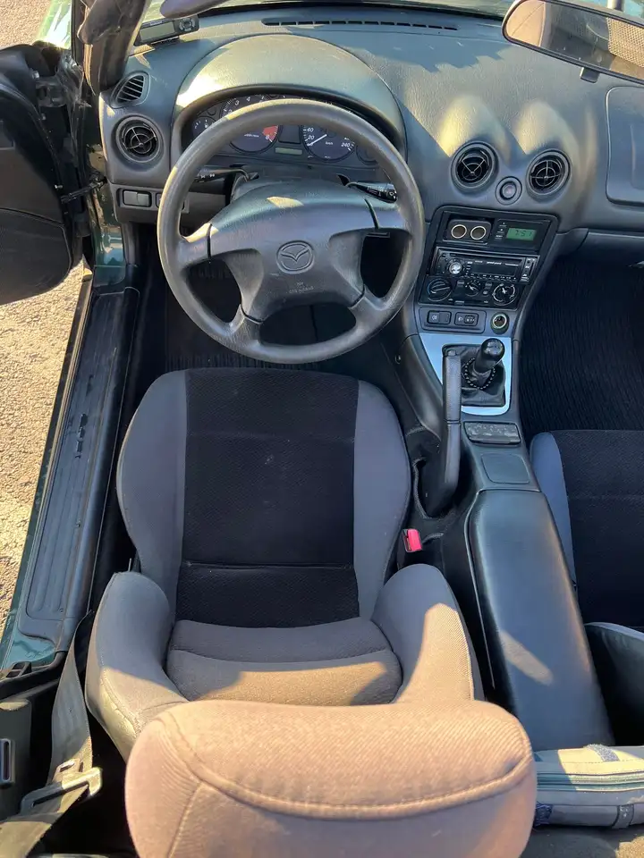 Mazda MX-5 1,6i Hardtop, foto 10