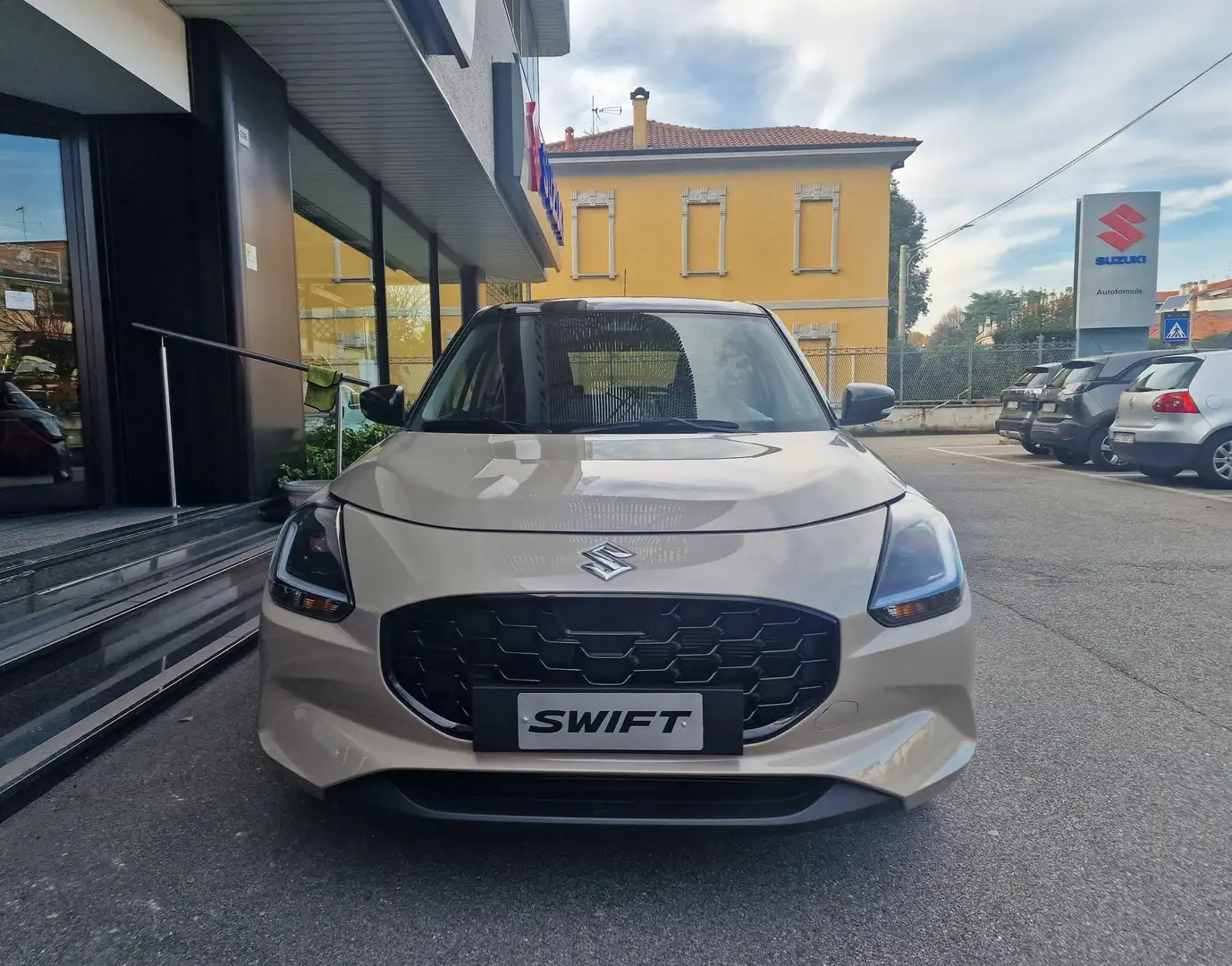 Suzuki Swift Swift 1.2 Hybrid CVT Top - 2