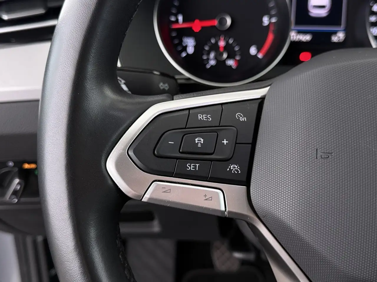 Volkswagen Passat 2.0 TDI Business LED AHK RADAR NAV, миниатюра 19