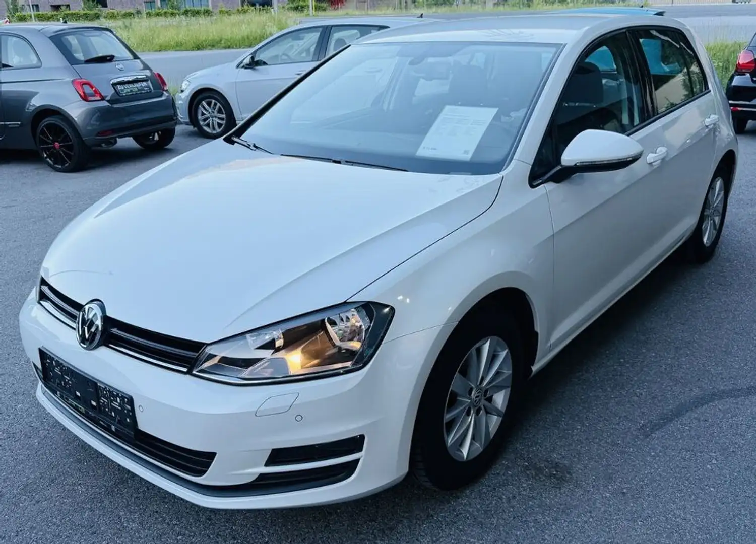 Volkswagen Golf Comfortline 1,4 BMT TSI DSG Weiß - 1