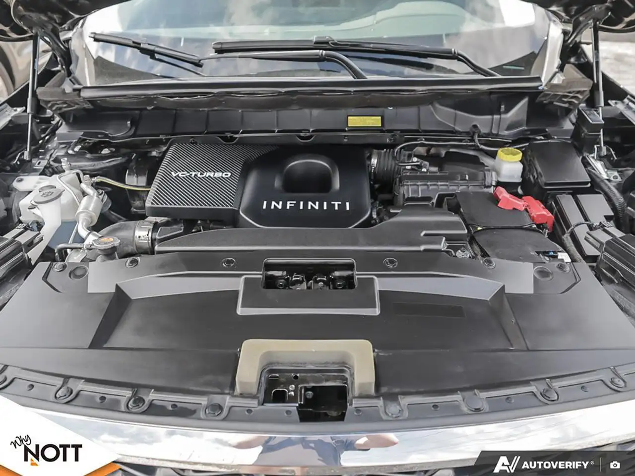 Infiniti QX60 снимка Infiniti QX60