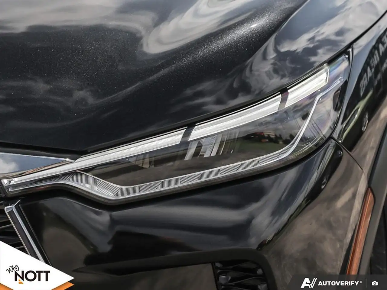 Infiniti QX60 снимка Infiniti QX60