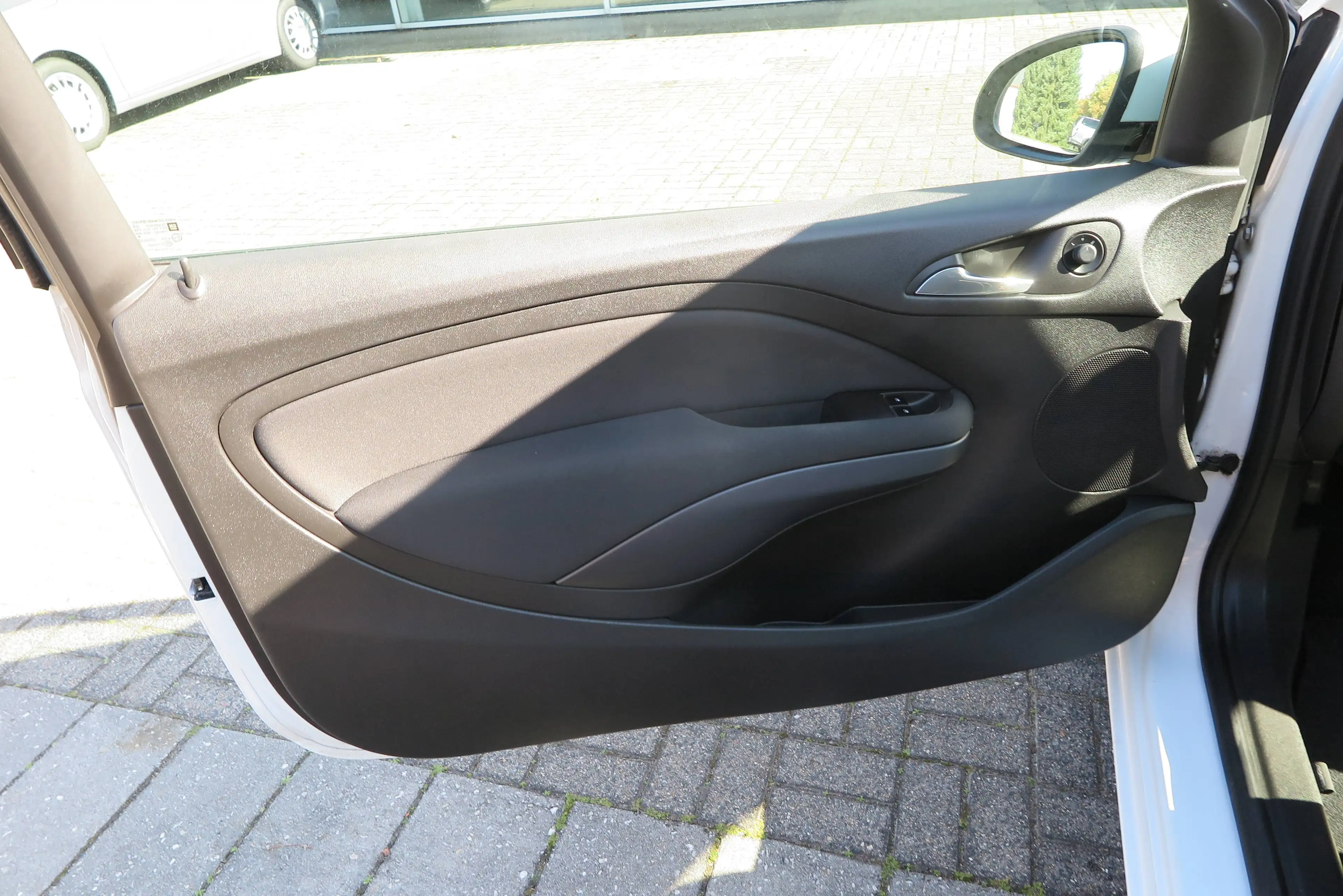 Opel Adam Basis — photo 7