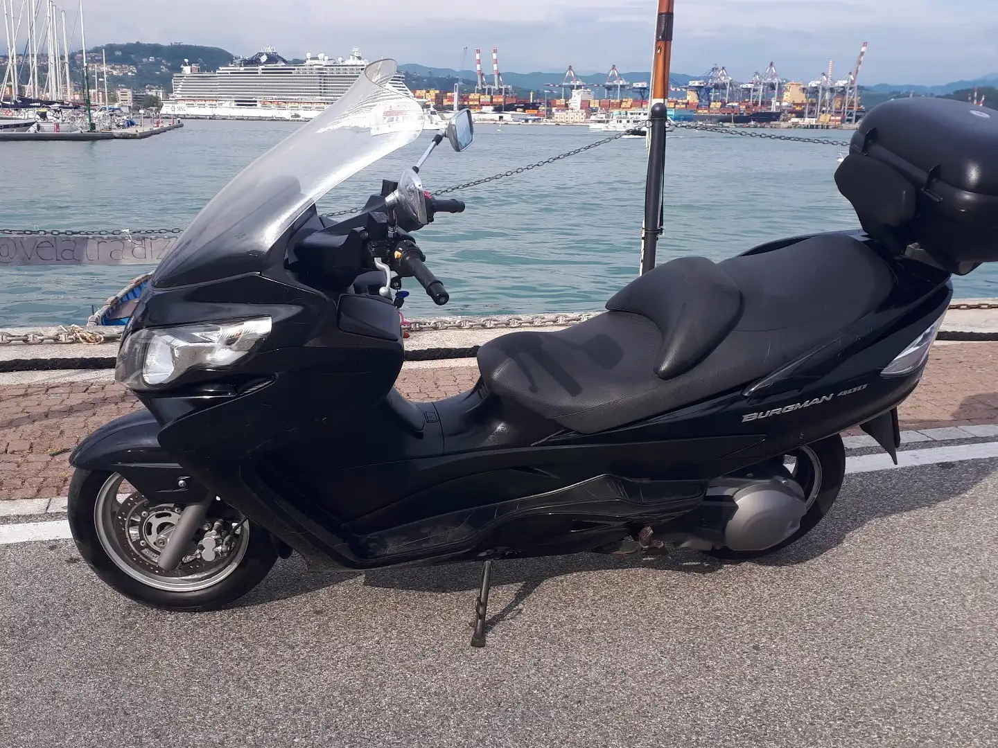 Suzuki Burgman 400 Noir - 2