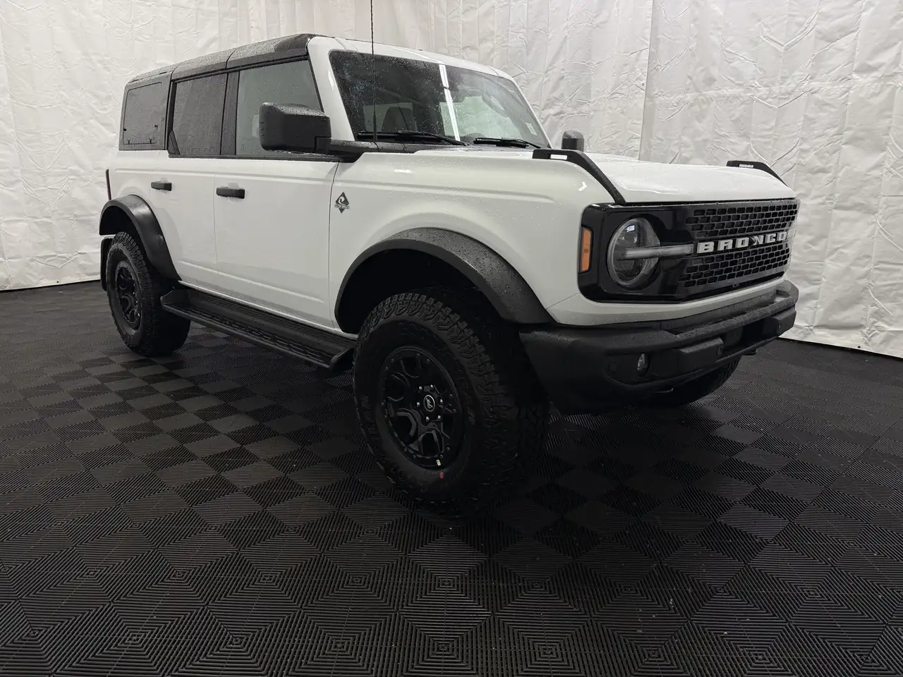 Ford Bronco снимка Ford Bronco