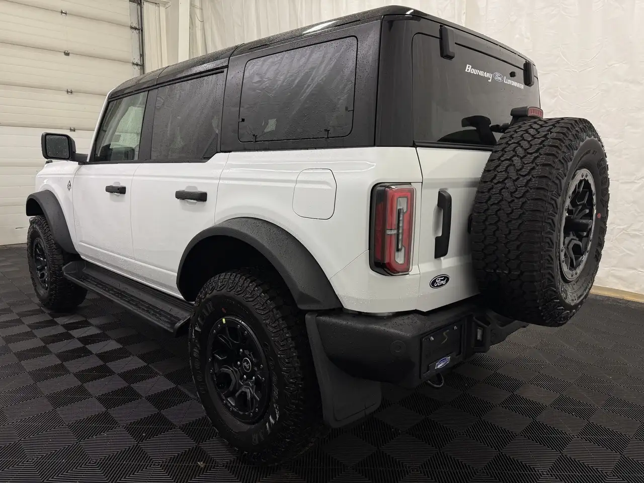 Ford Bronco снимка Ford Bronco