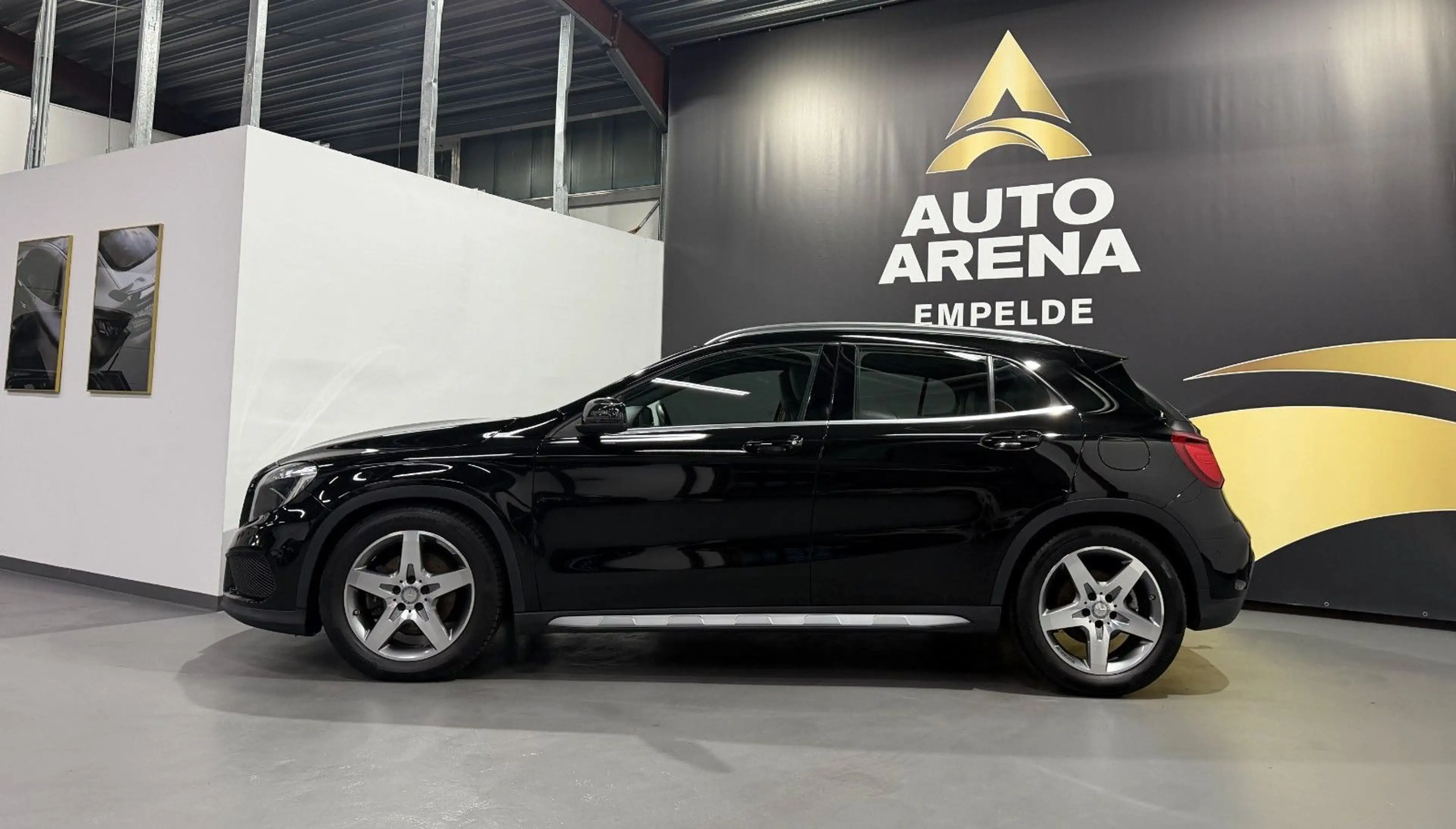 Mercedes-Benz GLA 220 d AMG Line *Temp.*AHK*Start/Stopp*ACC — photo 8